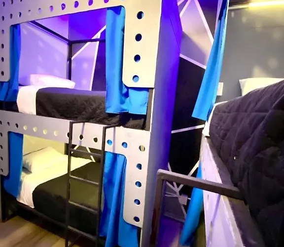 Hostel City Guest house